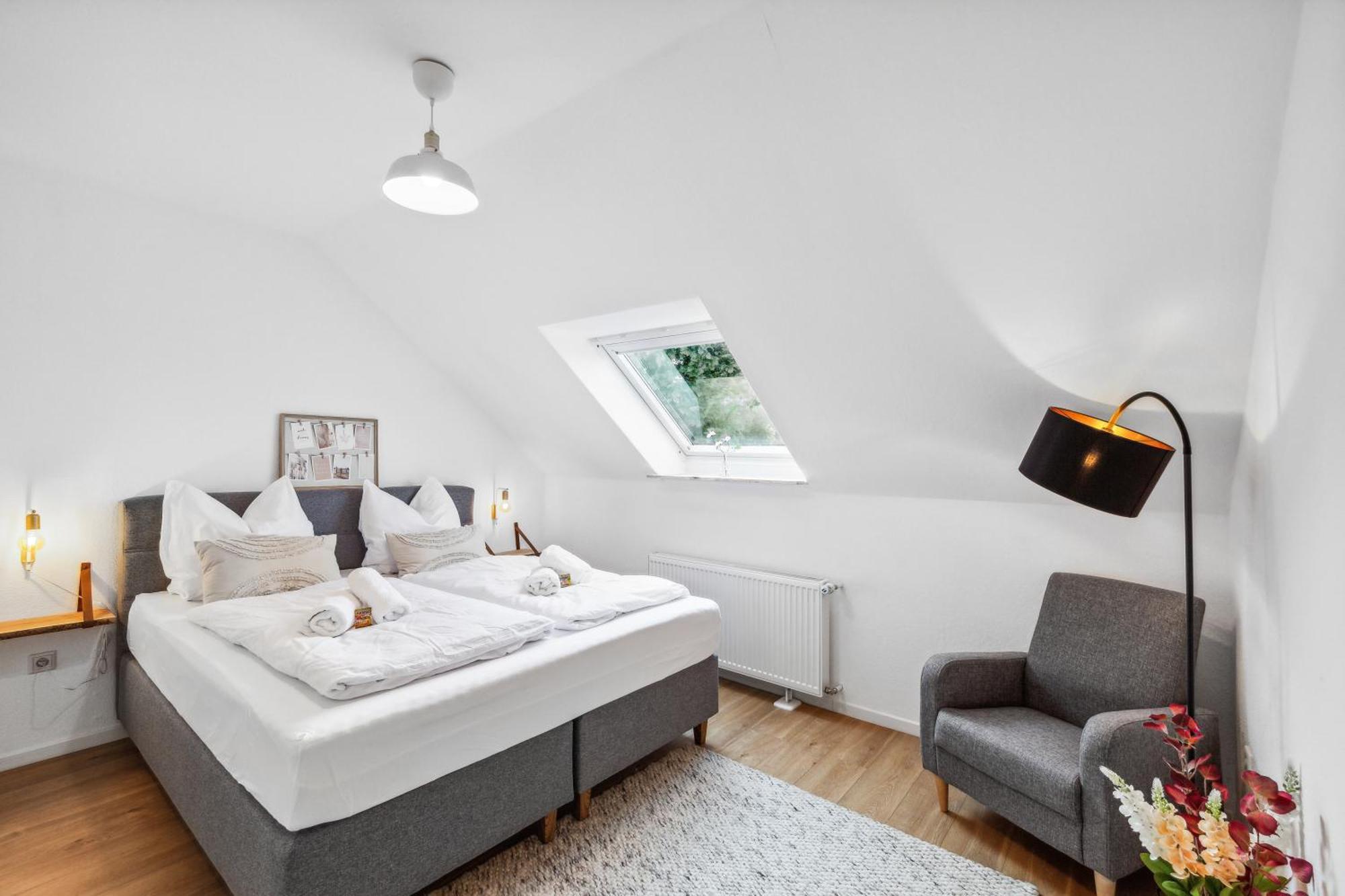 Citychalet- 73M2-Boxspringbett-Neu Renoviert-Kueche-Sehr Ruhig Bochum Dış mekan fotoğraf